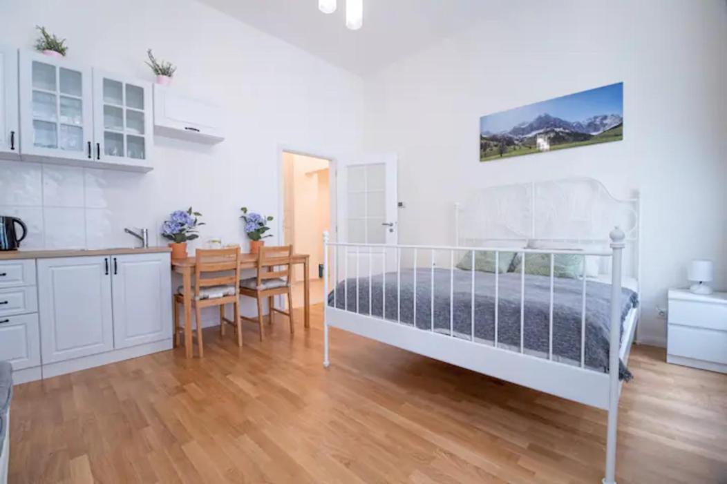 Favorite Apartment In The Center Of Prague 1 Экстерьер фото
