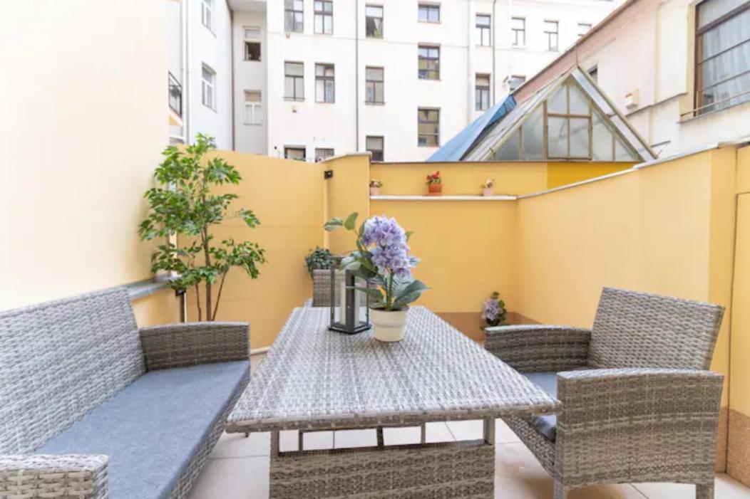 Favorite Apartment In The Center Of Prague 1 Экстерьер фото